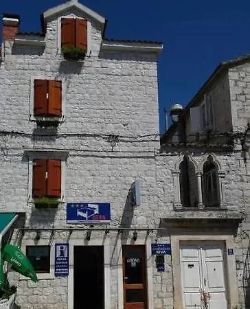 Riva Apartment *
